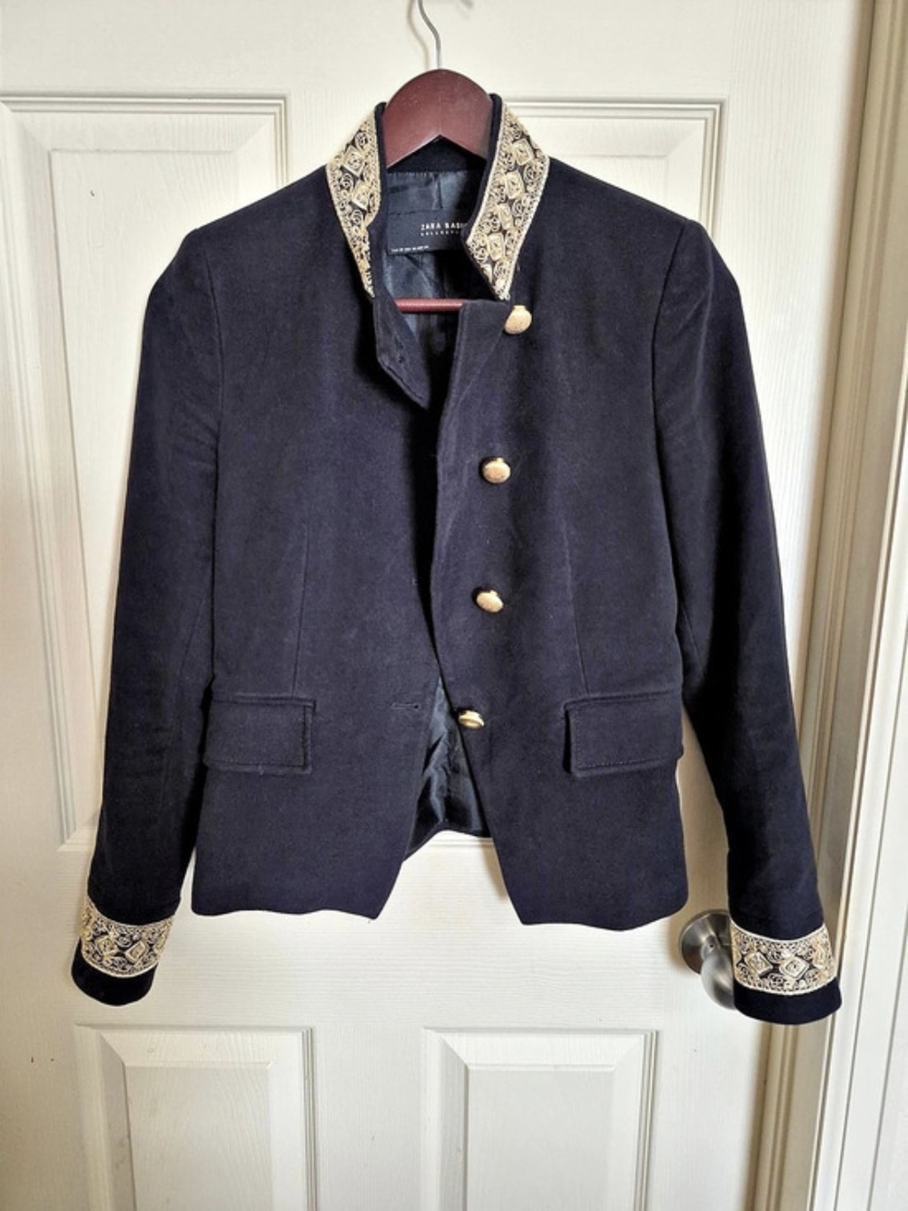 Zara Basic Collection jacket Embroidered Collar Blazer in Black & Gold Size